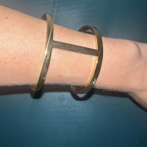 Vince Camuto Gold Cuff Bracelet - Picture 4 of 5